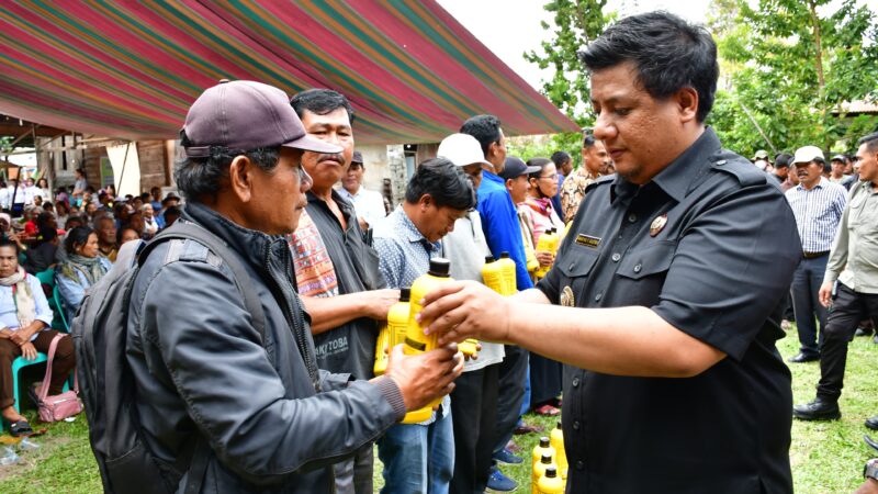 PELAYANAN SEMAKIN DEKAT DAN MUDAH, MASYARAKAT NAINGGOLAN ANTUSIAS SAMBUT BUPATI SAMOSIR