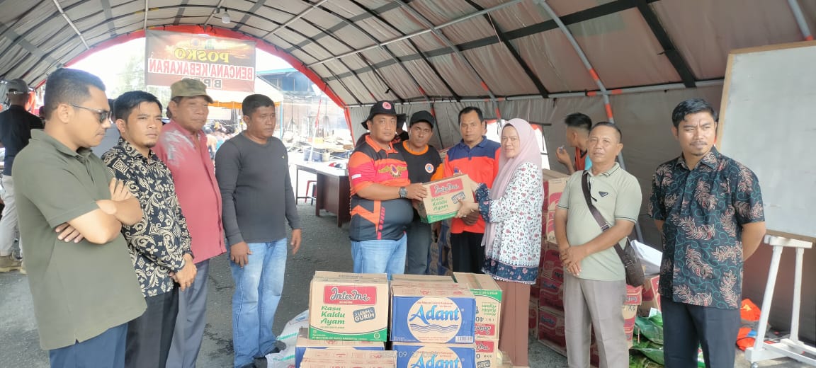 Tim SEHATI Salurkan Donasi Ke Korban Kebakaran