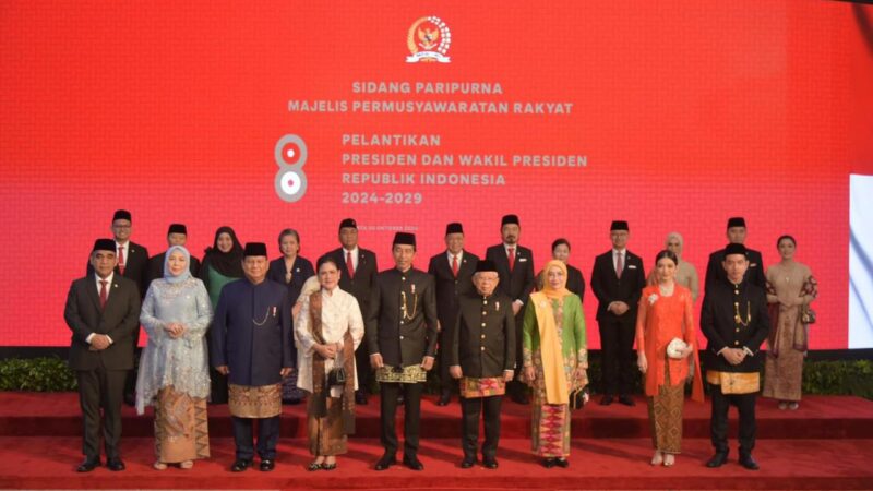 Presiden Joko Widodo beserta Ibu Iriana Joko Widodo menghadiri pelantikan Presiden dan Wakil Presiden Republik Indonesia masa jabatan 2024-2029