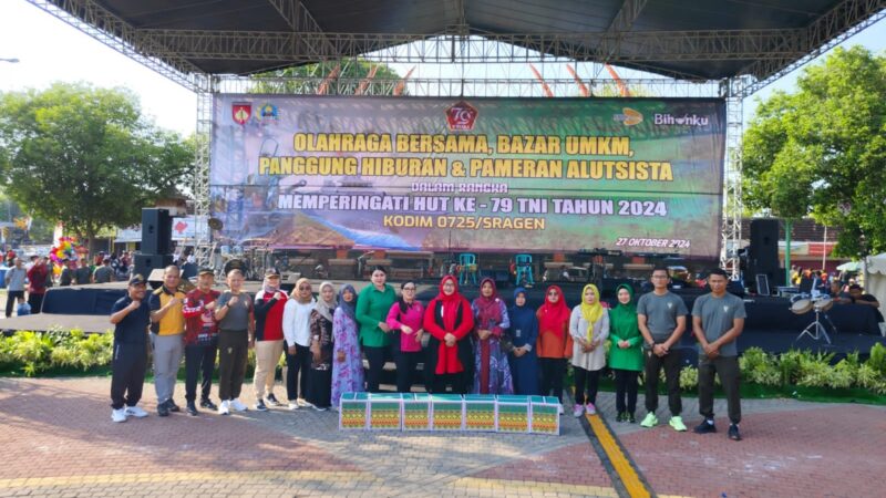 Ribuan warga meriahkan HUT TNI ke-79 di alun alun Sragen