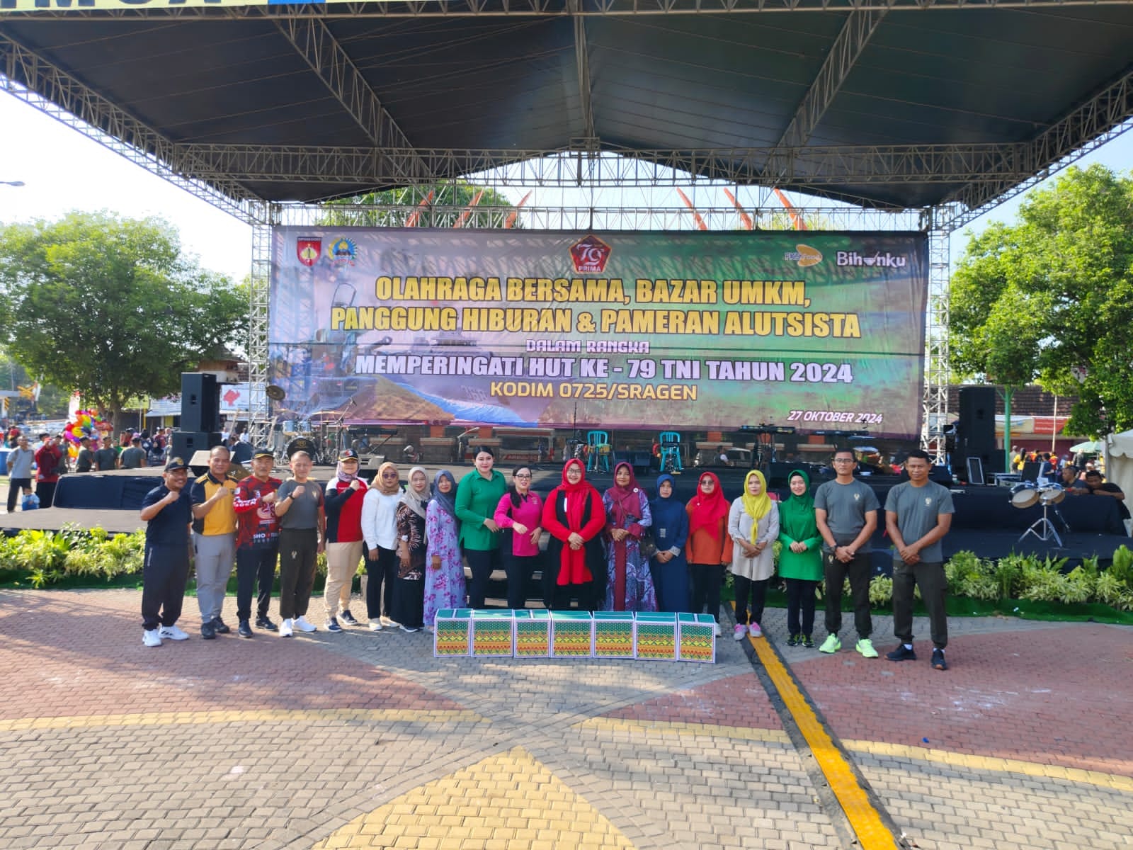 Ribuan warga meriahkan HUT TNI ke-79 di alun alun Sragen