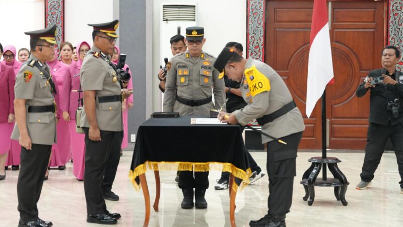Kapolda Sumut Lantik Kapolrestabes Medan, Direktur Reserse Siber dan Sejumlah Kapolres