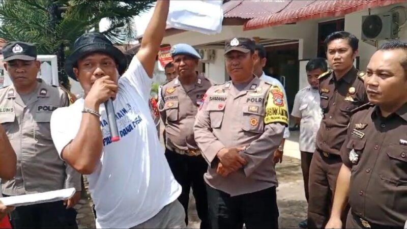 *Masyarakat Desa Batu Sundung minta Kejari Paluta usut tuntas dugaan korupsi PSR Paluta*