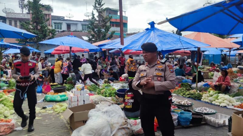 Sat Samapta Polres Dairi Gelar Patroli ke Pasar Naik Sepeda, Pastikan Situasi Aman dan Kondusif