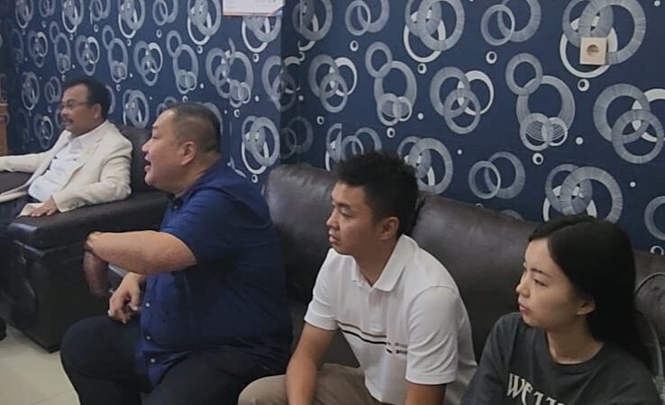Demi Paslon no urut 4 Rimso Sinaga dan Barita Sihite Investor Dari negara cina datang ke Dairi.