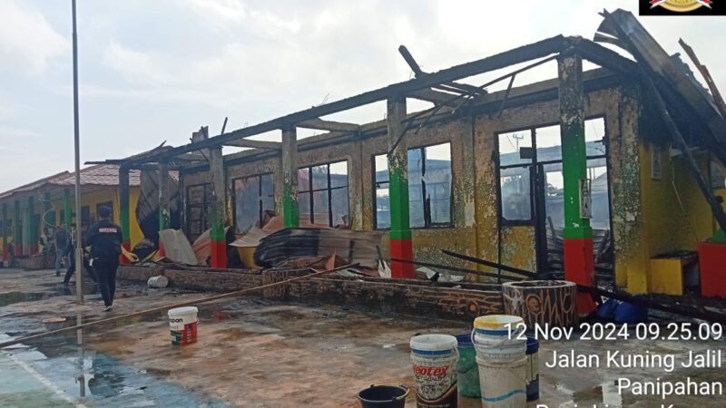 Di Duga Korsleting Listrik Satu Unit Gedung SMAN 1 Palika Ludes  Terbakar.