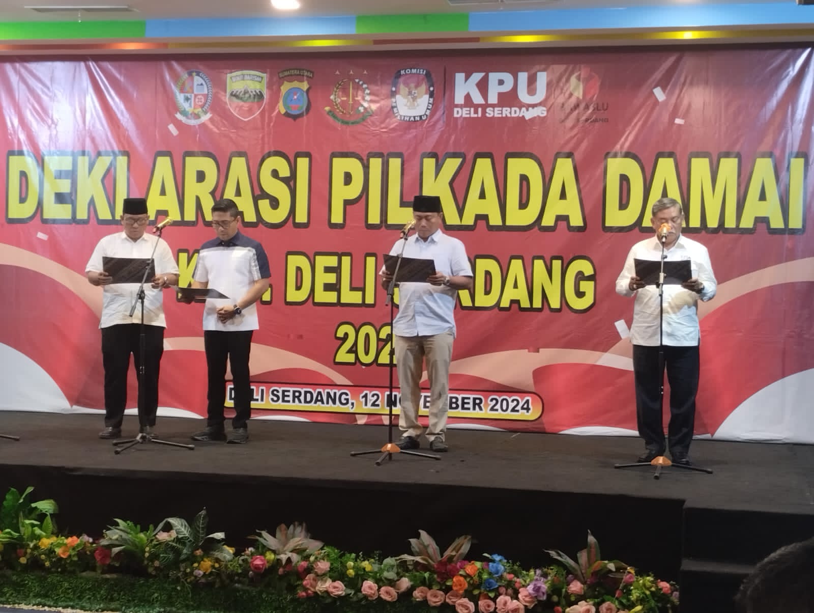 *Deklarasi pemilu Damai 3 Calon Bupati Deli Serdang Sepakat Menjaga Jalannya Pilkada Serentak Secara Aman Dan Damai*