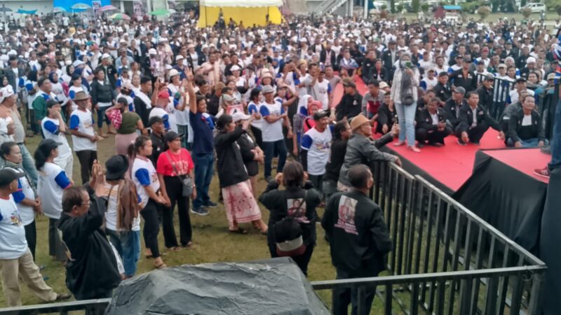 Kampanye Akbar no urut 4 Rimso Sinaga dan Barita Sihite.