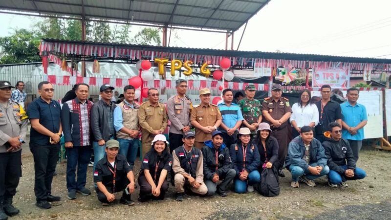 Ketua KPU Dairi dan Forkopimda Monitoring Pemungutan Suara di TPS
