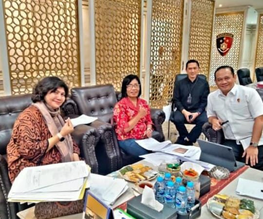 *Aksi Nekat Hesty Sitorus: Siap Tidur di Mabes Polri Demi Bongkar Dugaan Penghambatan Hukum oleh Wassidik Polda Sumut*