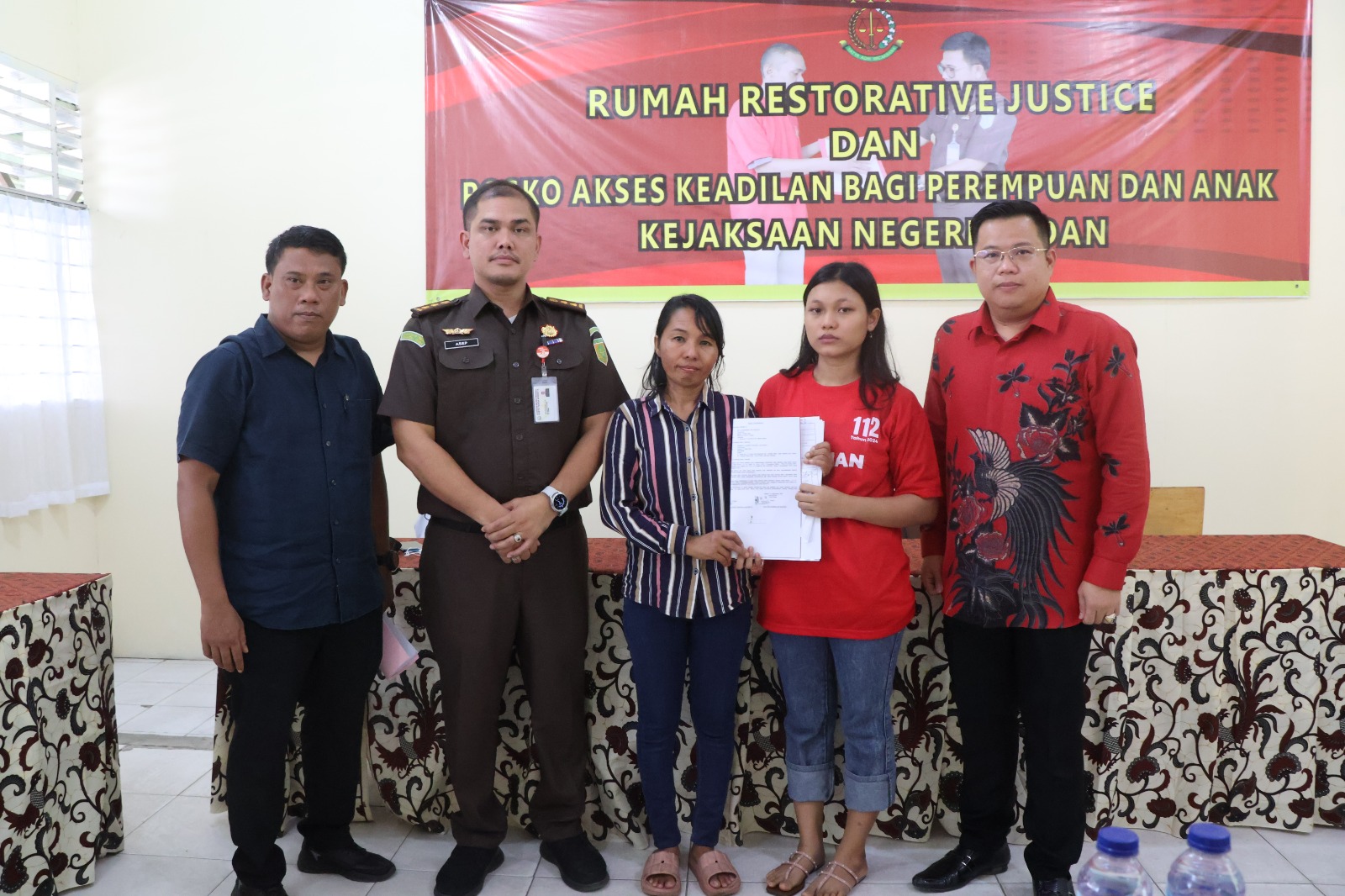 Dr Darmawan Yusuf dan Kejari Sukses Harmonisasi Sosial Lewat Restorative Justice, Mahasiswi Lanjut Kuliah