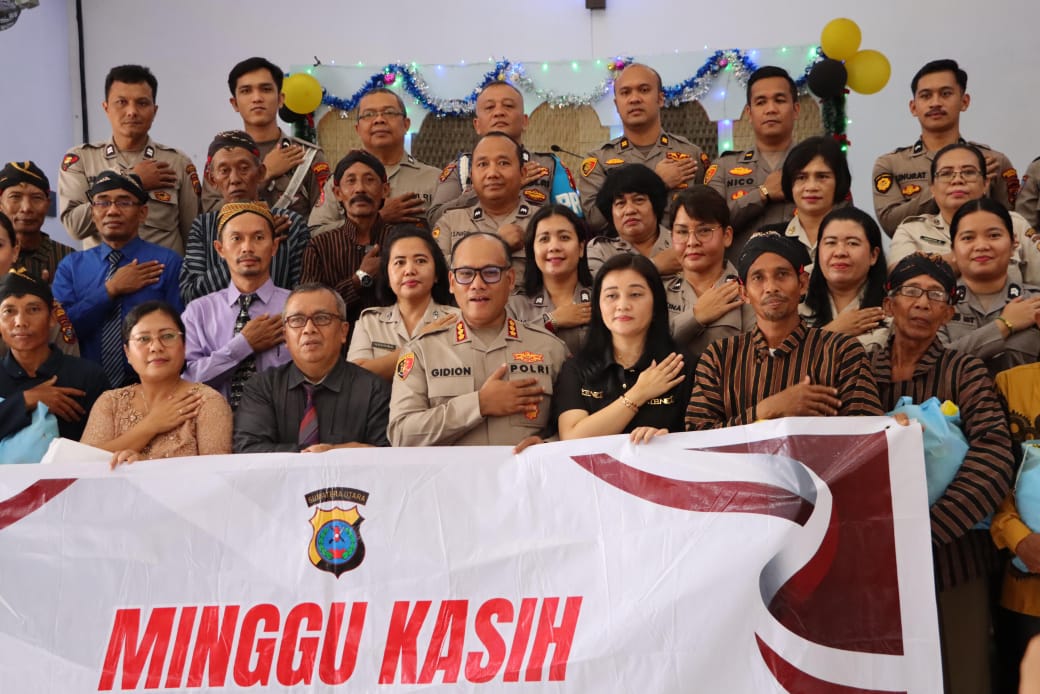 Gelar Minggu Kasih, Kapolrestabes Medan Kembali Beri Bantuan Sembako dan Layanan Kesehatan Gratis ke Jemaat