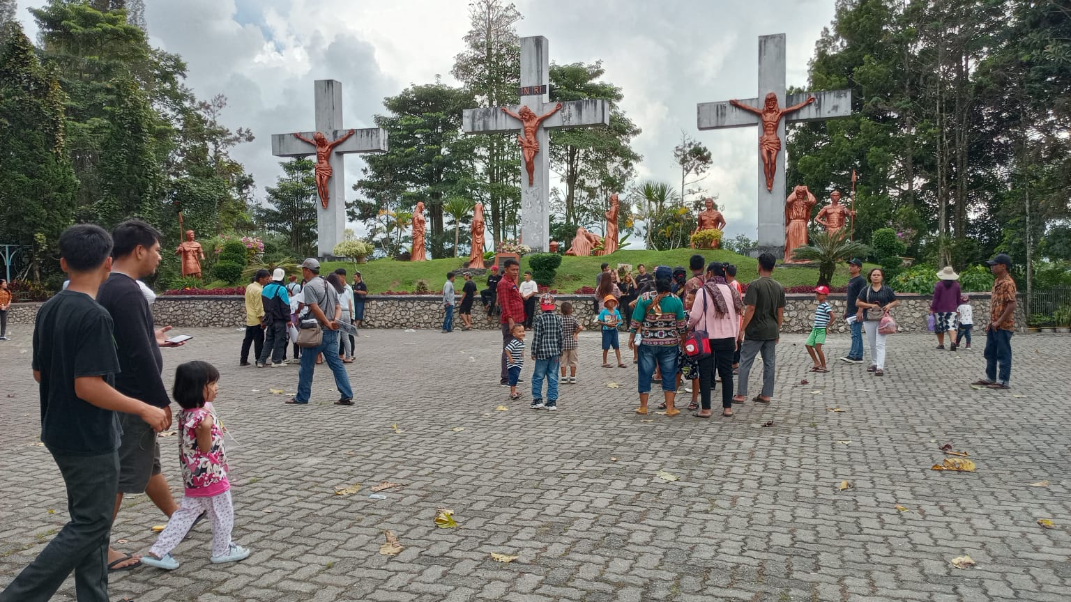Libur Tahun Baru 2025, Taman Wisata Iman Sitinjo Dipadati Pengunjung