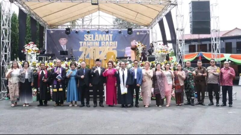 Syukuran Tahun Baru Pemkab Dairi, Sederhana Penuh Kehangatan, Pj Bupati: Mari Bersinergi, Semoga Tahun 2025 Makin Cemerlang