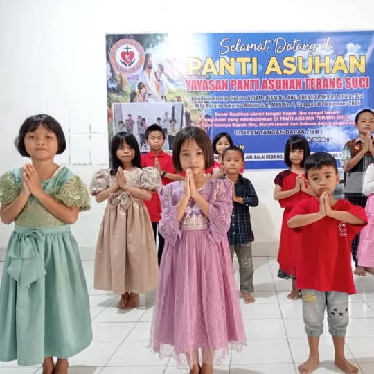 YAYASAN PANTI ASUHAN TERANG SUCI. Jln balai desa no. 144 Kampung lalang, Kec, Sunggal Medan.