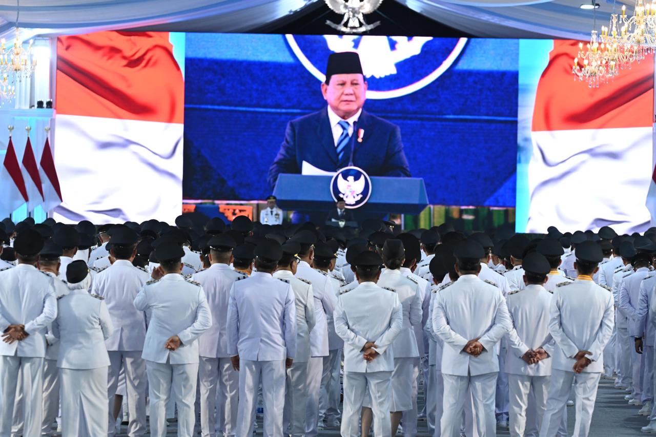 *Lantik 961 Kepala Daerah, Presiden Prabowo: Tunjukkan Kekuatan Demokrasi Indonesia*