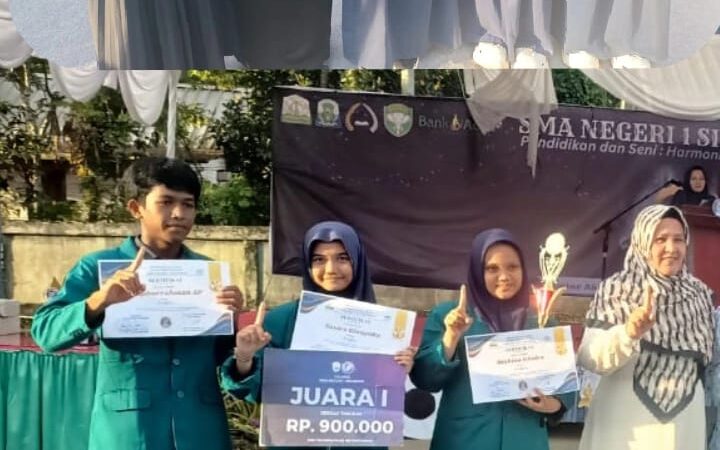 Peroleh juara SMPN 7 UNGGUL DI BEBRAPA BIDANG DALAM LOMBA GALAKSI SMANSA.