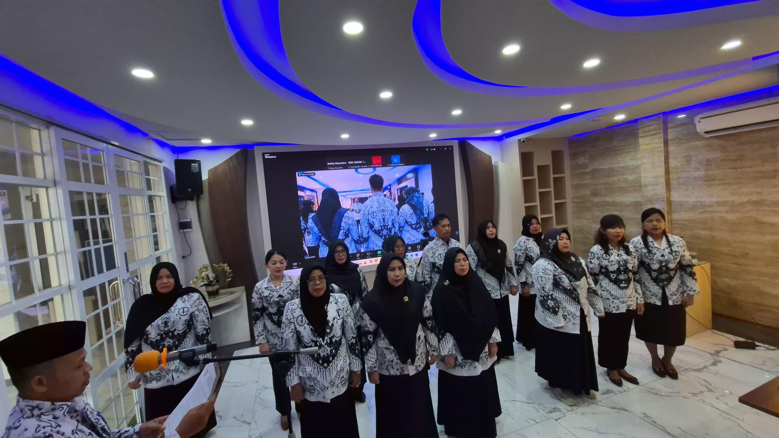 *Pelantikan YPLP Dan APKS PGRI Sumut, Ilyas Sitorus Ajak Seluruh Pengurus Wujudkan Mimpi PGRI*