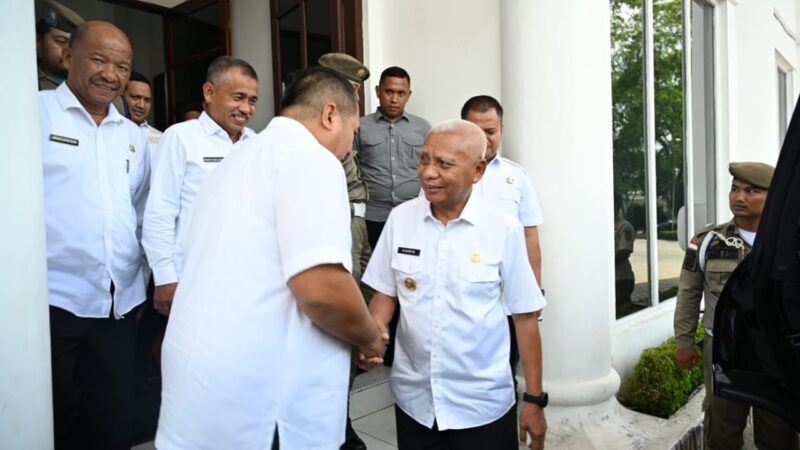 *Serah Terima Jabatan Bupati Asahan, Wagub Sumut Surya Ajak Selaraskan Pembangunan Pemkab dan Pemprov*