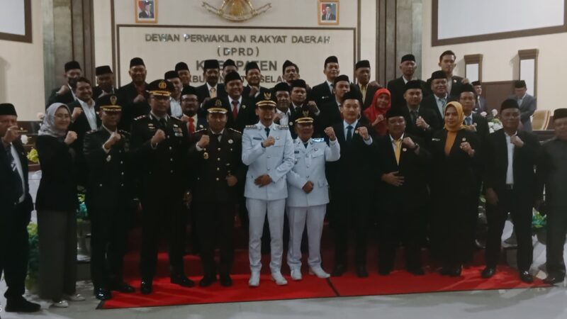 DPRD LABUSEL GELAR PARIPURNA TEKAIT VISI – MISI BUPATI DAN WAKIL BUPATI PRODE 2025 – 2030