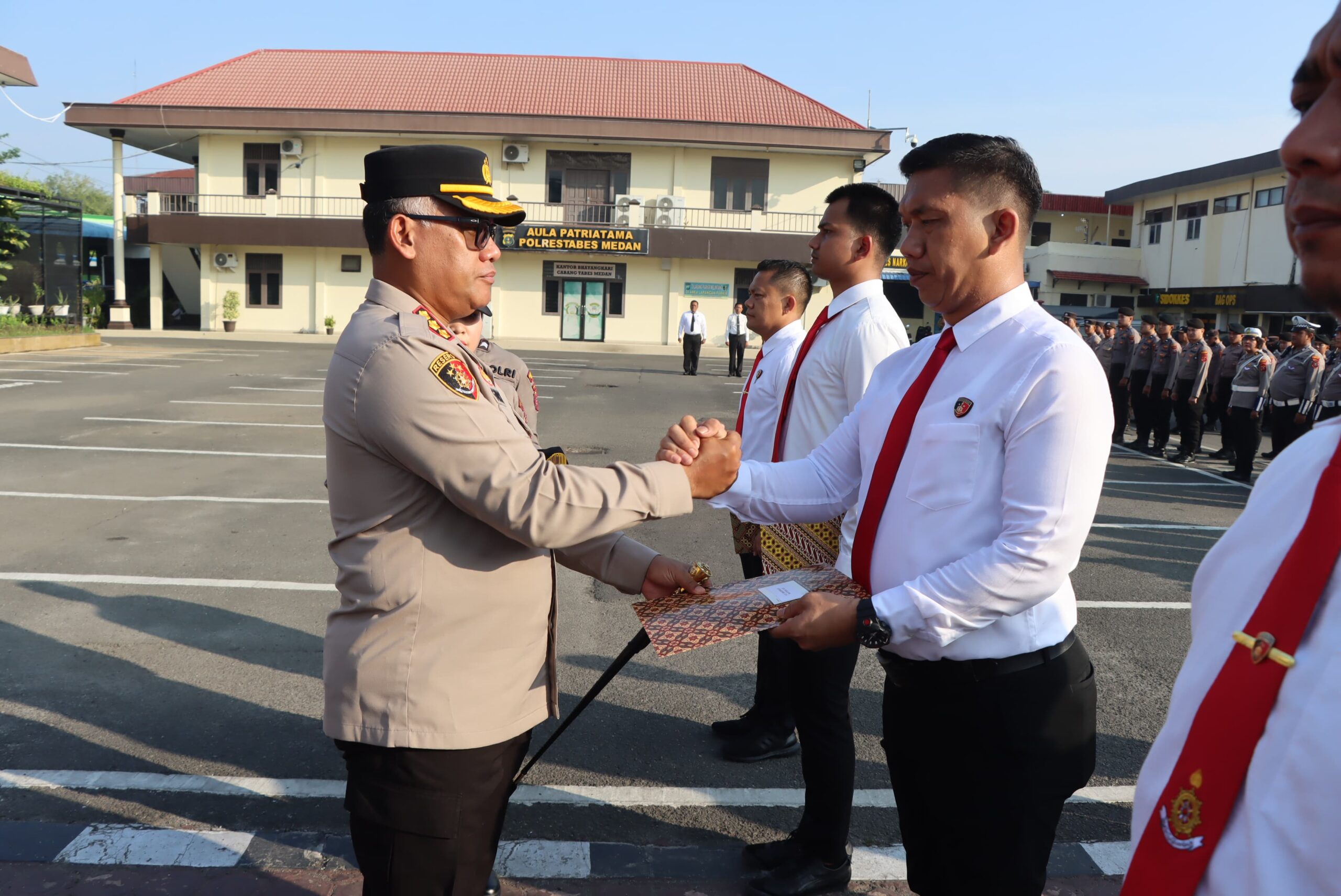 Ungkap Kasus Besar & Jadi Perhatian Publik, 56 Personel Polrestabes Medan Direward