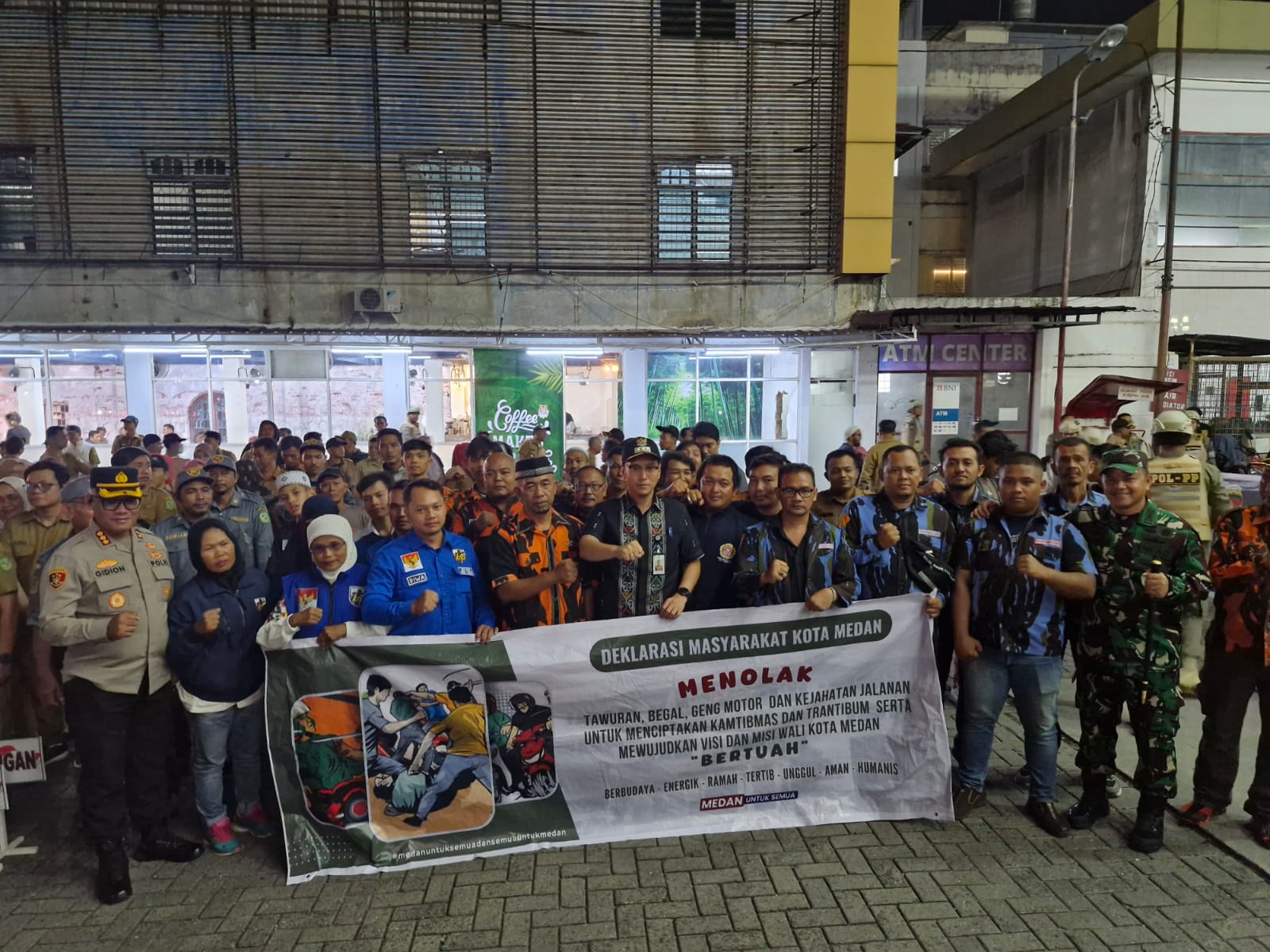 Cegah Bentrokan di Bulan Ramadan, Kapolrestabes Bersama Walikota Medan Pimpin Apel dan Patroli Satgas Anti Tawuran